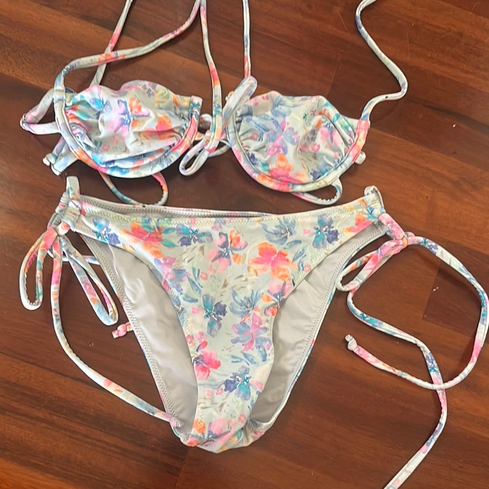 BLACKBOUGH Floral Swim Set